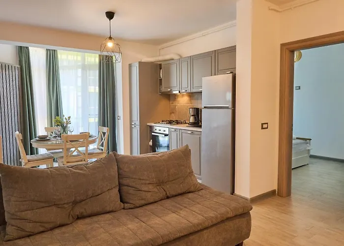 Sea Shore Apartments - Spa N Pools Beach Resort